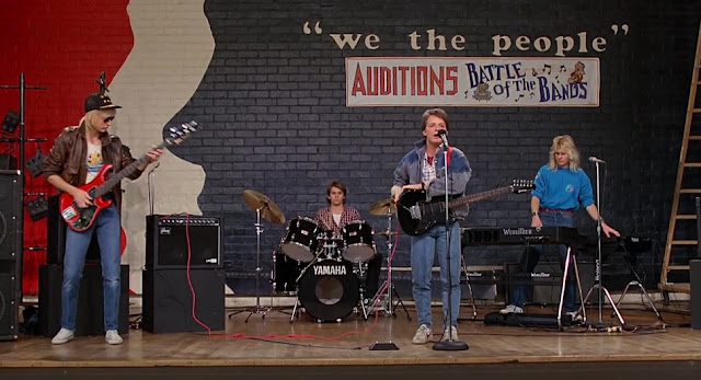 GELECEGE-DONUS Geleceğe Dönüş (Back to the Future) Film Analizi: Bir Bilimkurgu Efsanesinin Anatomisi