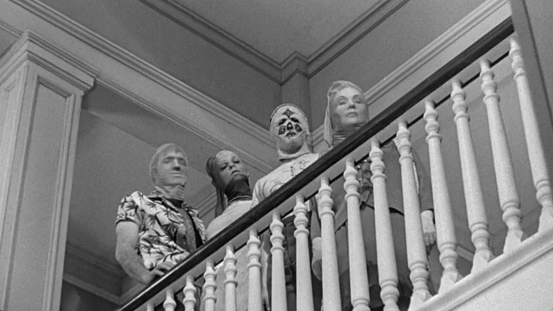 Lady-in-a-Cage-1964-Film-Analizi Lady in a Cage (1964) Film Analizi ve Göstergebilimsel Çözümleme